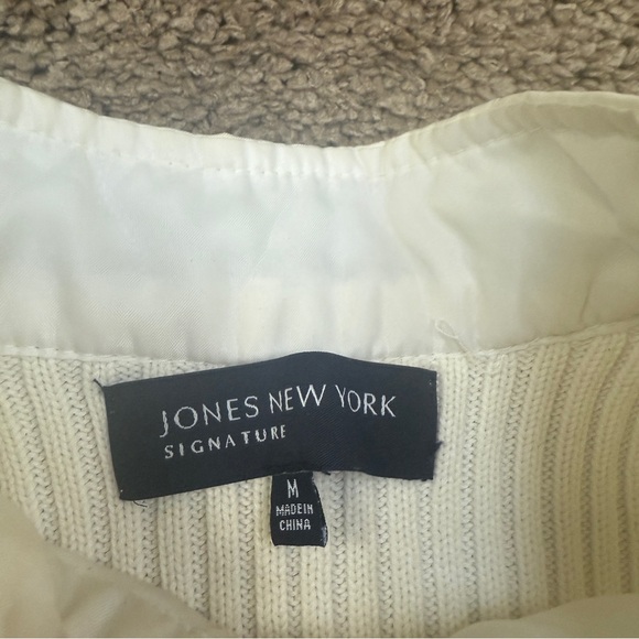 Jones New York Cream Quilted Vest - Picture 2 of 6